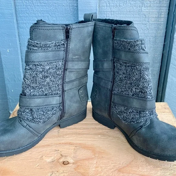 Boots - Picture 4 of 7